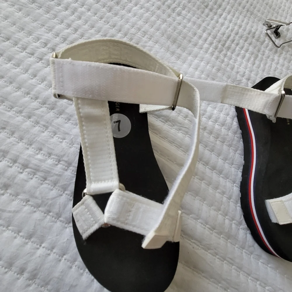 COPY - Tommy Hilfiger Velcro Sandals - White size 7 - Picture 8 of 16